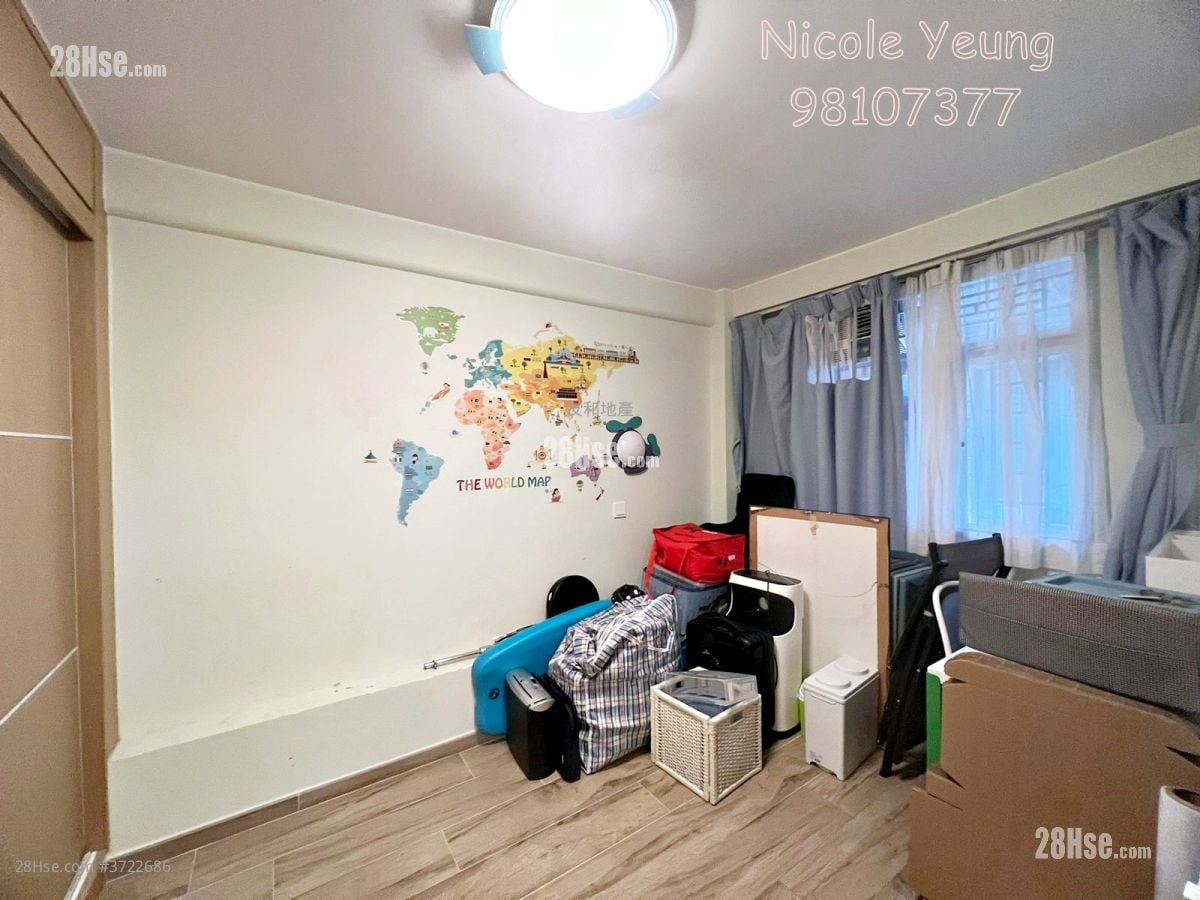 金翠苑 售盤 2 房 , 2 浴室 653 平方呎