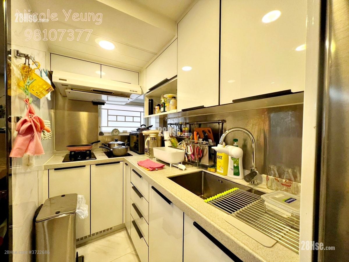 金翠苑 售盤 2 房 , 2 浴室 653 平方呎