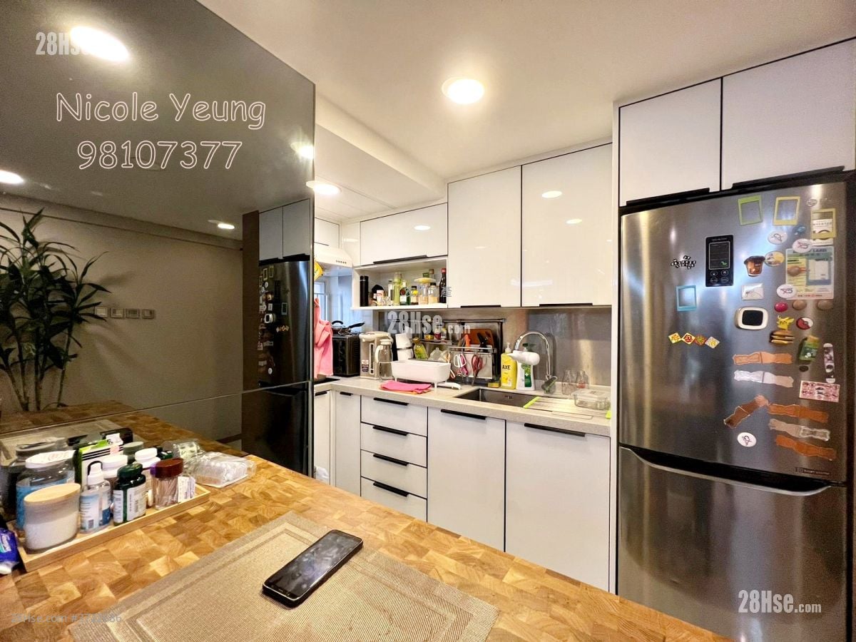 金翠苑 售盤 2 房 , 2 浴室 653 平方呎