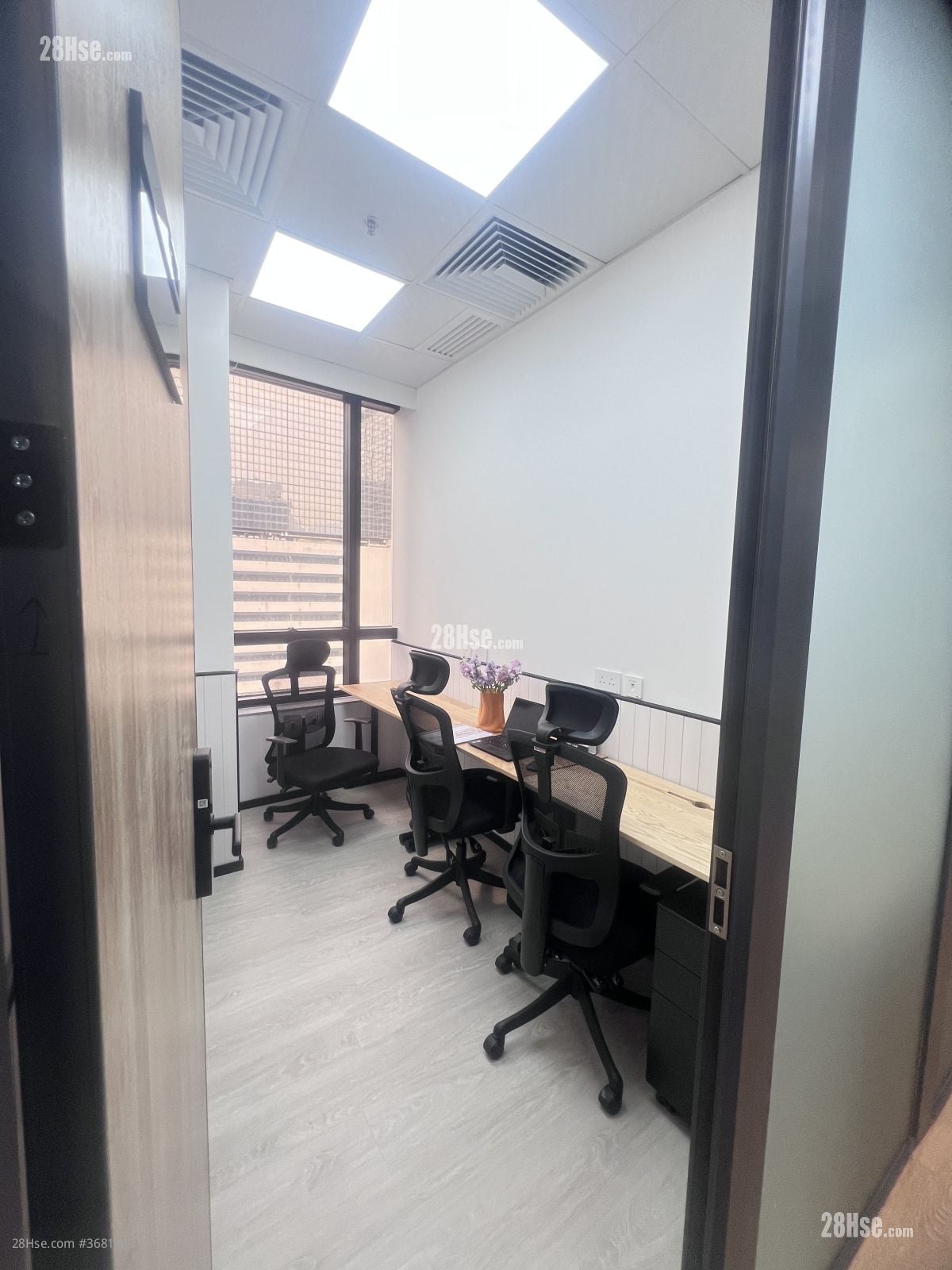 六国中心 租盘 3 厕所