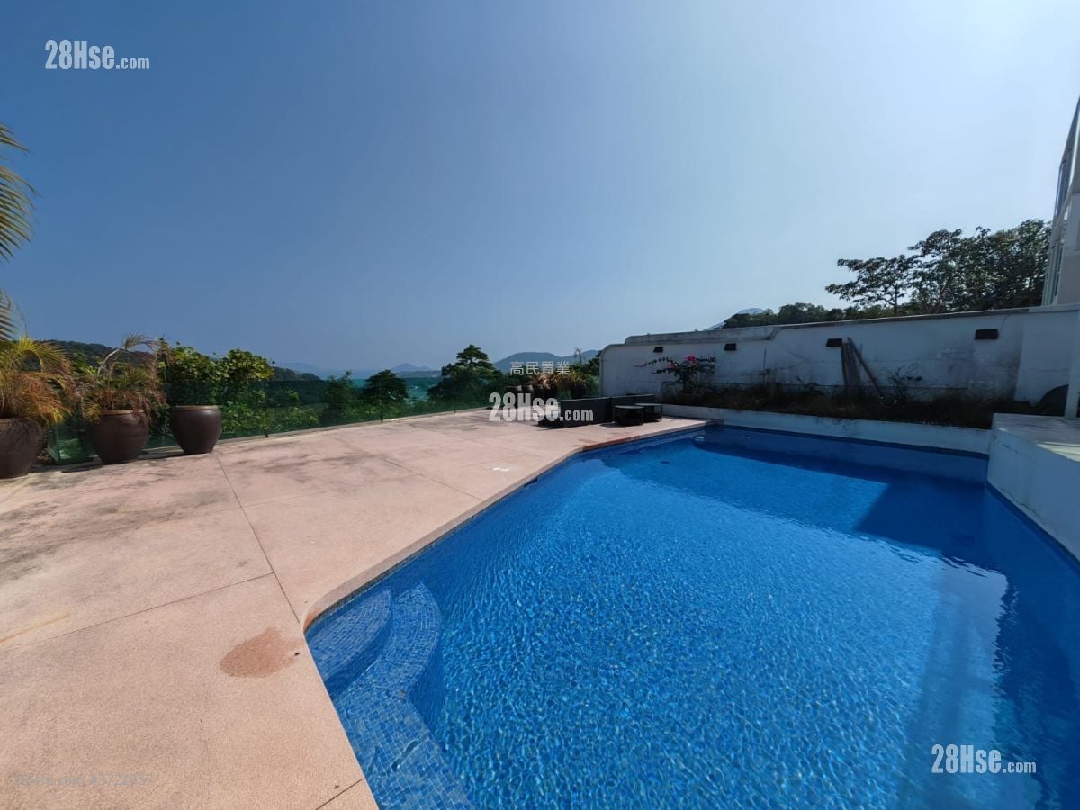 村屋 售盘 4 房 , 3 浴室 2,100 平方尺