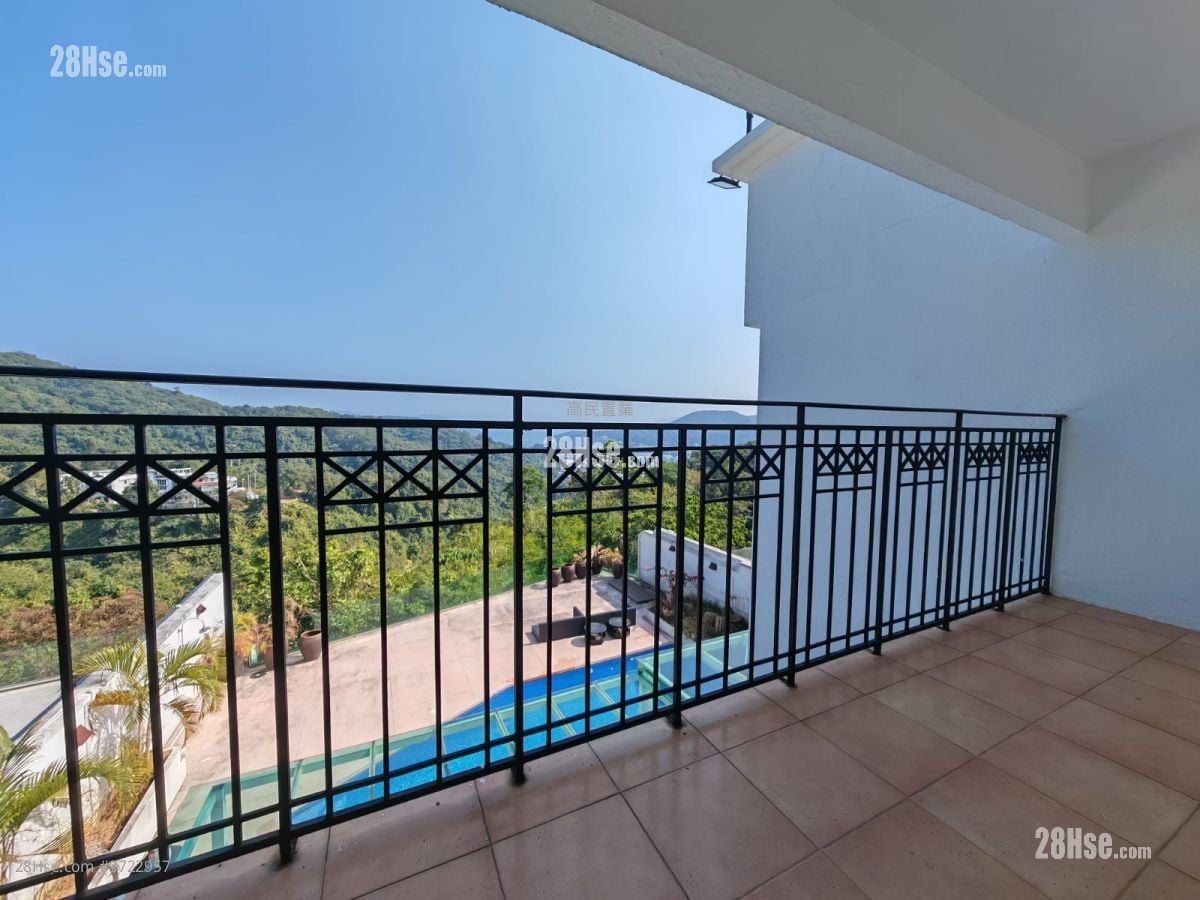 村屋 售盘 4 房 , 3 浴室 2,100 平方尺