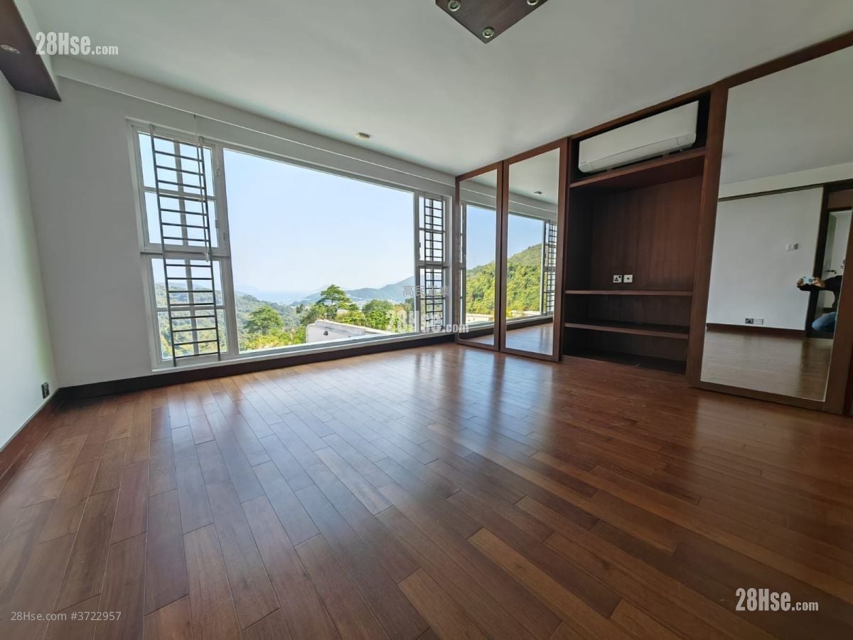 村屋 售盘 4 房 , 3 浴室 2,100 平方尺