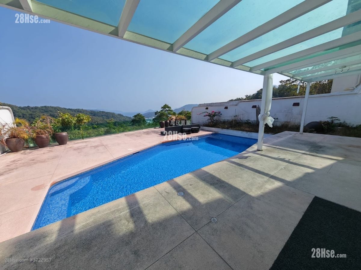 村屋 售盘 4 房 , 3 浴室 2,100 平方尺