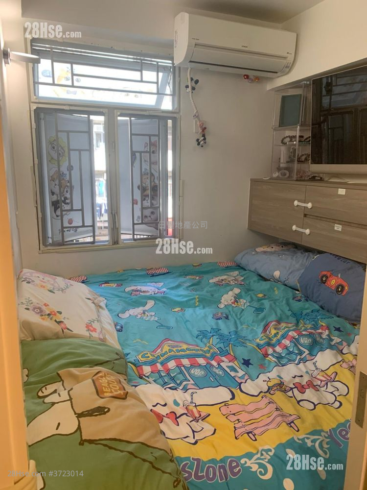 Gracious Mansion Sell 216 ft²