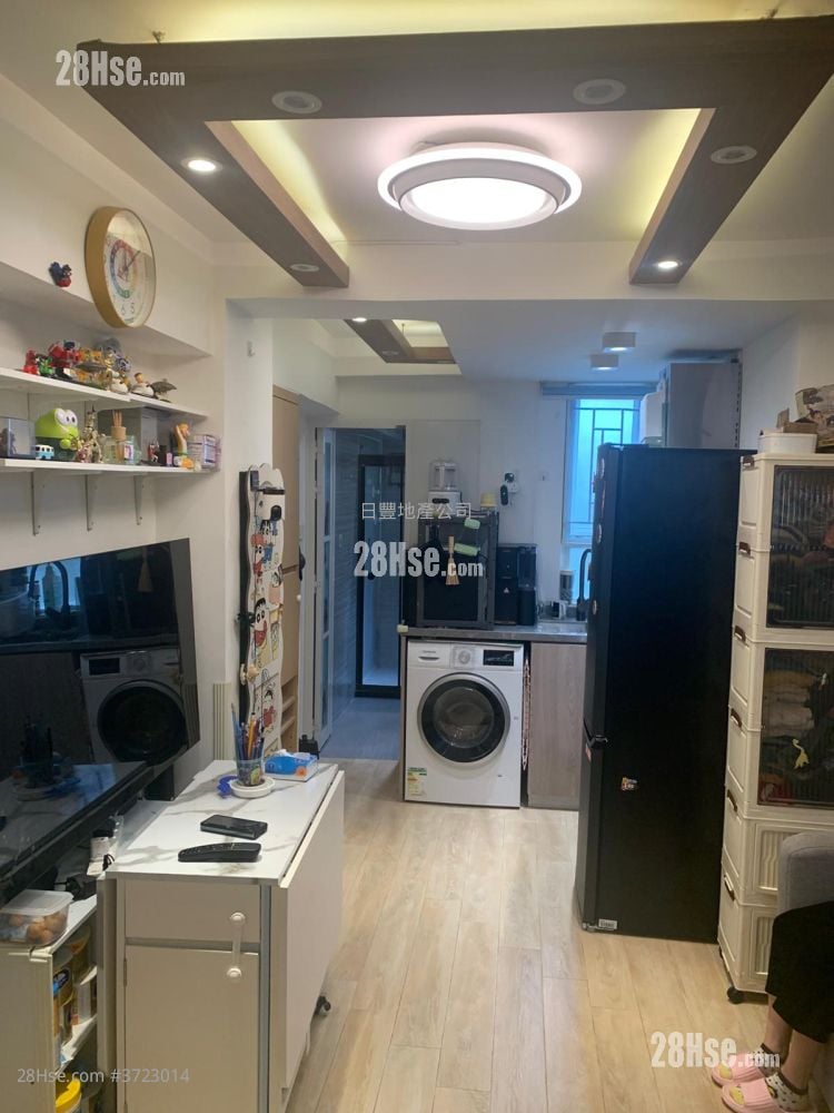 Gracious Mansion Sell 216 ft²