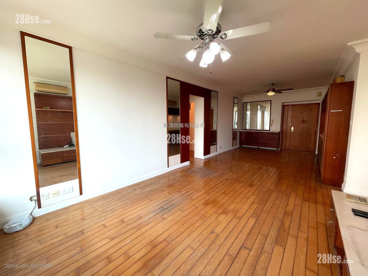 映湾园 售盘 3 房 , 2 浴室 956 平方尺