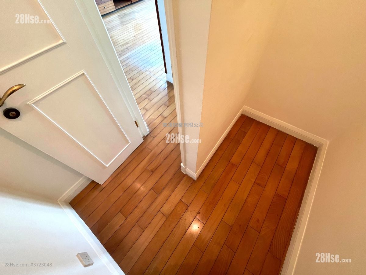 映湾园 售盘 3 房 , 2 浴室 956 平方尺