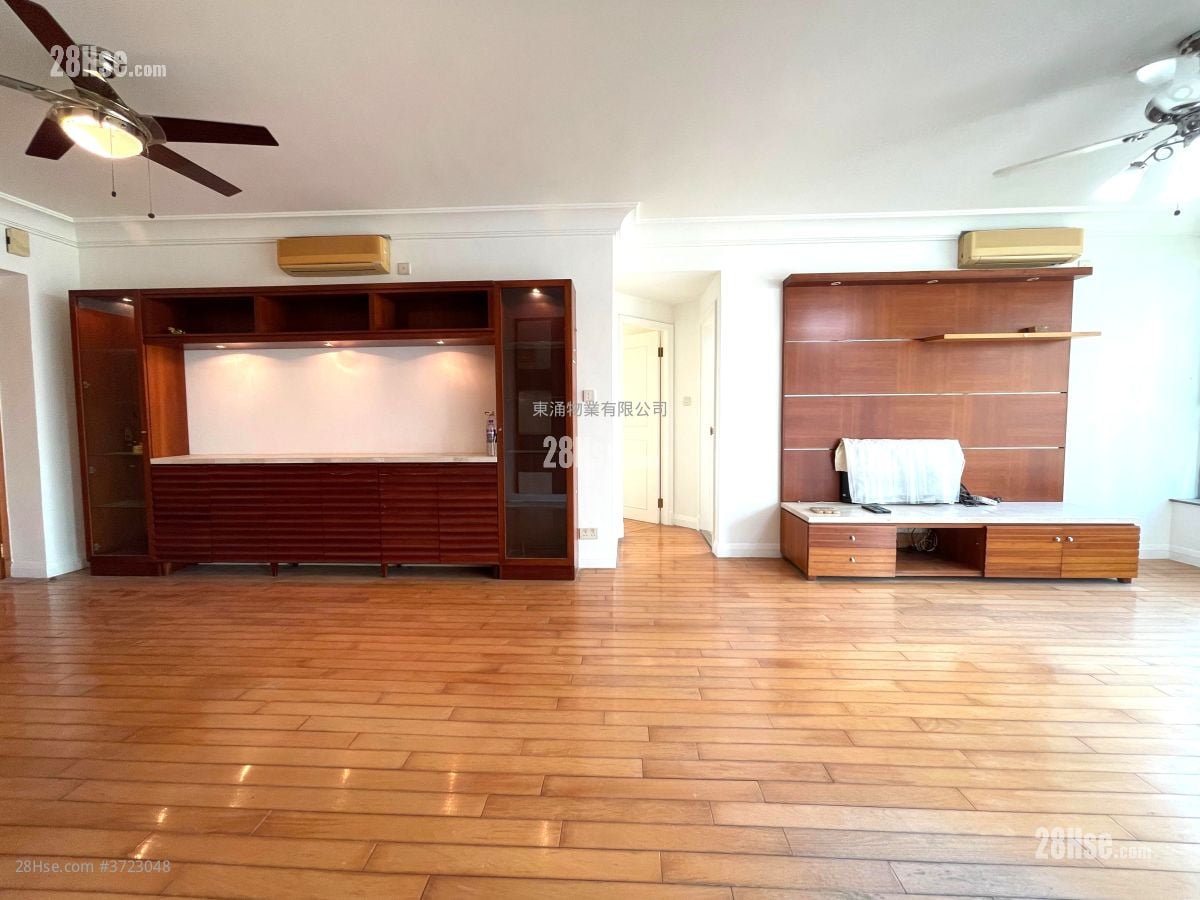 映湾园 售盘 3 房 , 2 浴室 956 平方尺