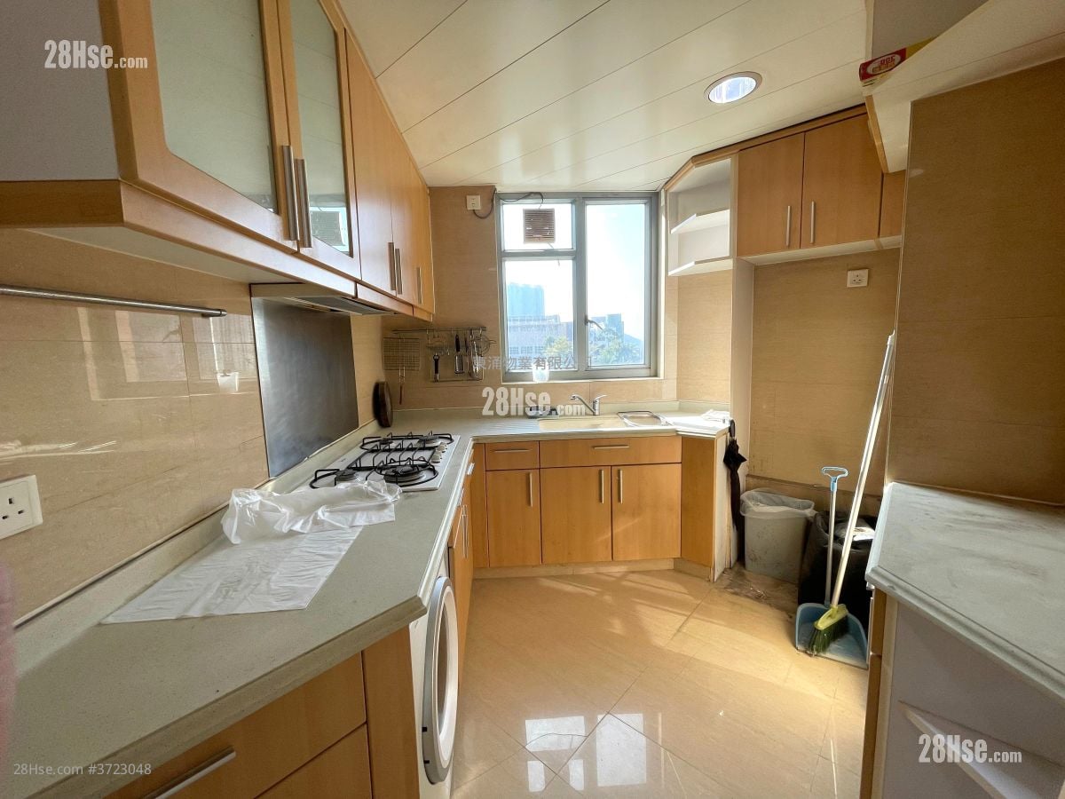 映湾园 售盘 3 房 , 2 浴室 956 平方尺