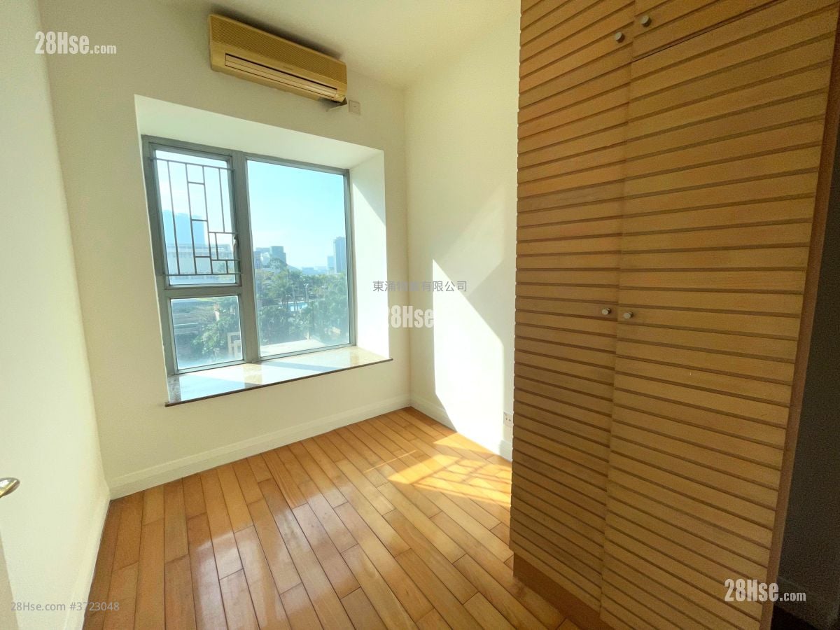 映湾园 售盘 3 房 , 2 浴室 956 平方尺