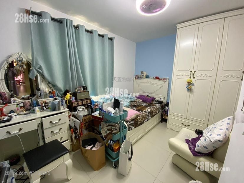 村屋 售盤 4 房 , 3 浴室 1,400 平方呎