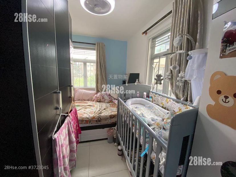 村屋 售盤 4 房 , 3 浴室 1,400 平方呎