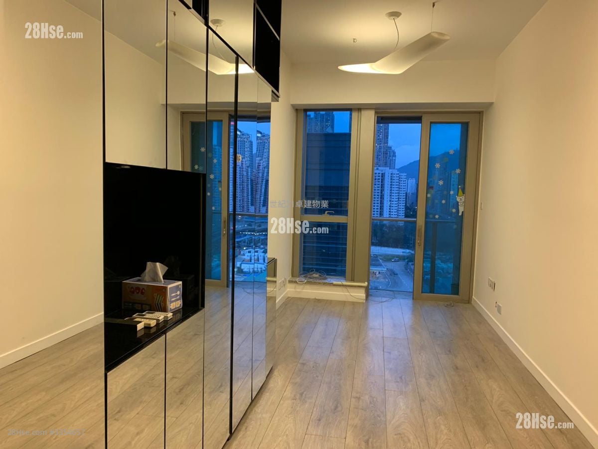 The Coronation Sell 1 Bedroom , 1 Bathroom 469 ft²