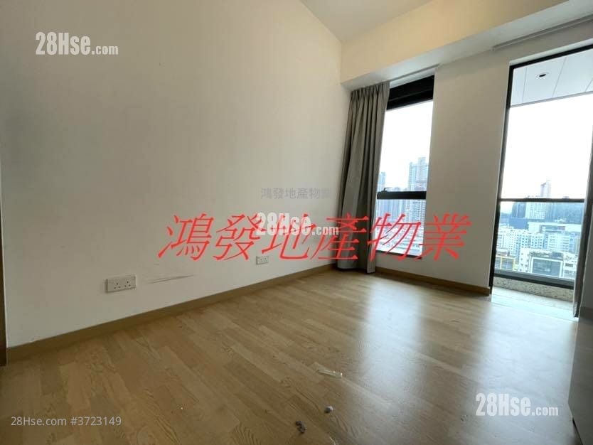 Novi Sell Studio , 1 Bathroom 182 ft²