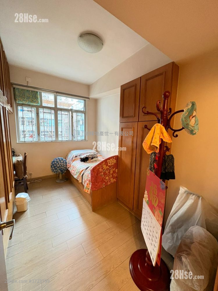 俊興樓 售盤 2 房 , 1 浴室 529 平方呎