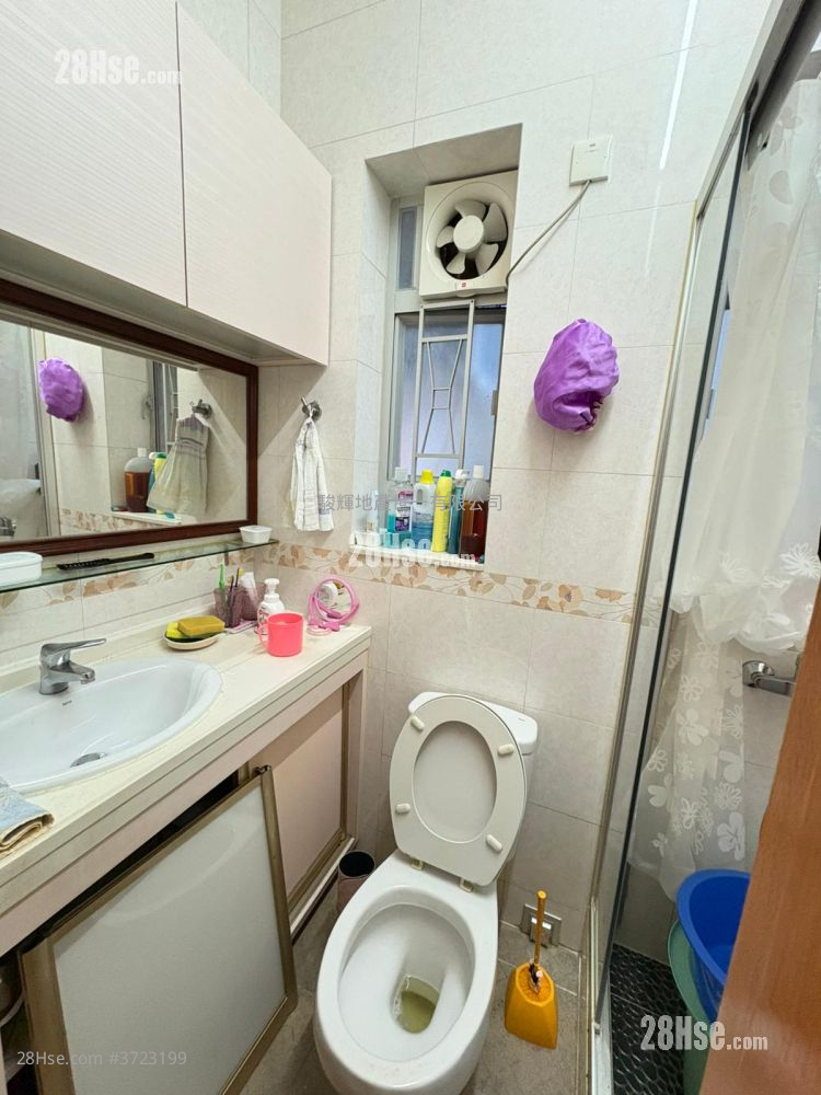 俊興樓 售盤 2 房 , 1 浴室 529 平方呎