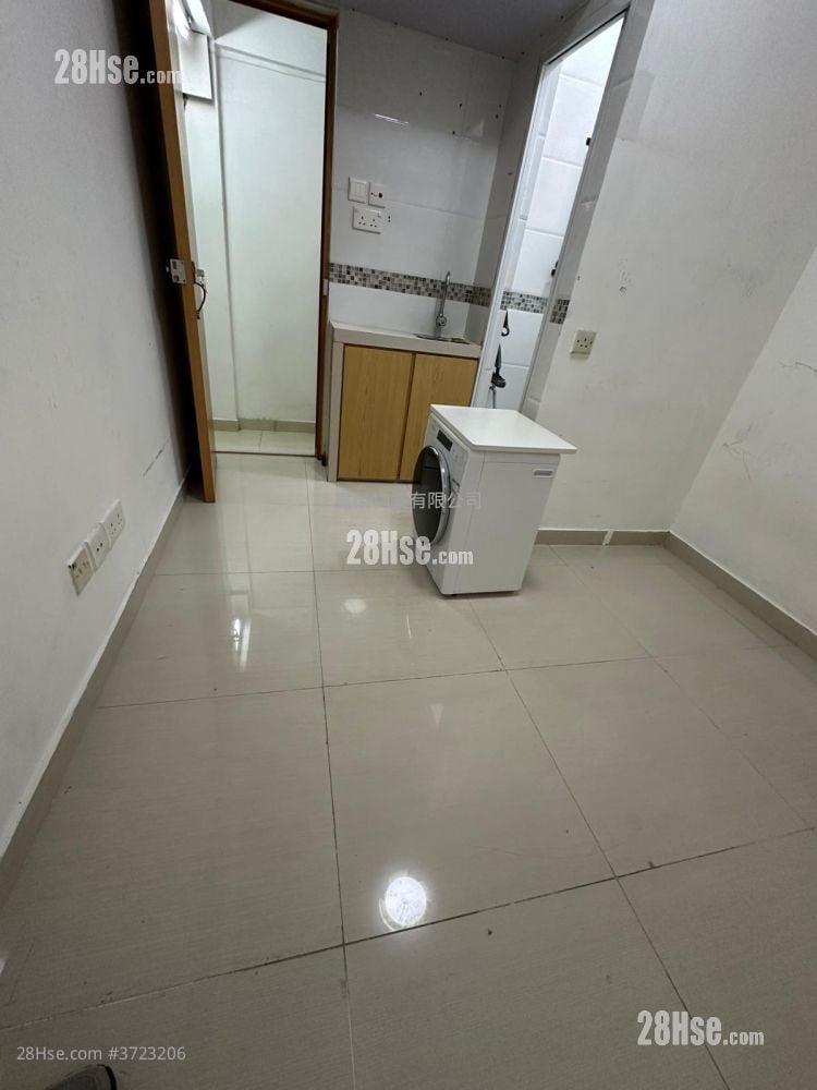 Tung Po Building Rental 1 Bedroom , 1 Bathroom 90 ft²