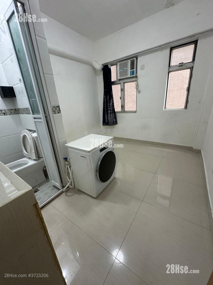 Tung Po Building Rental 1 Bedroom , 1 Bathroom 90 ft²