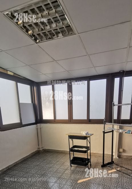 村屋 租盘 开放式间隔 , 1 浴室 350 平方尺