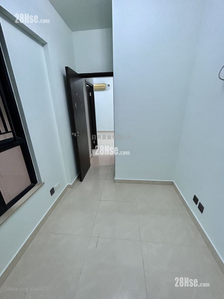 显峰 售盘 2 房 , 1 浴室 404 平方尺