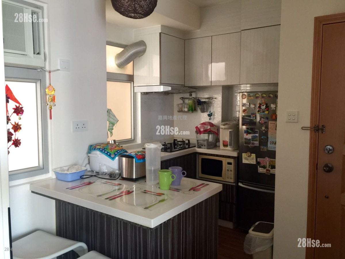 Chuen Fai Centre Sell 1 Bedroom , 1 Bathroom 312 ft²