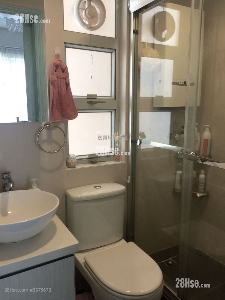 Chuen Fai Centre Sell 1 Bedroom , 1 Bathroom 312 ft²