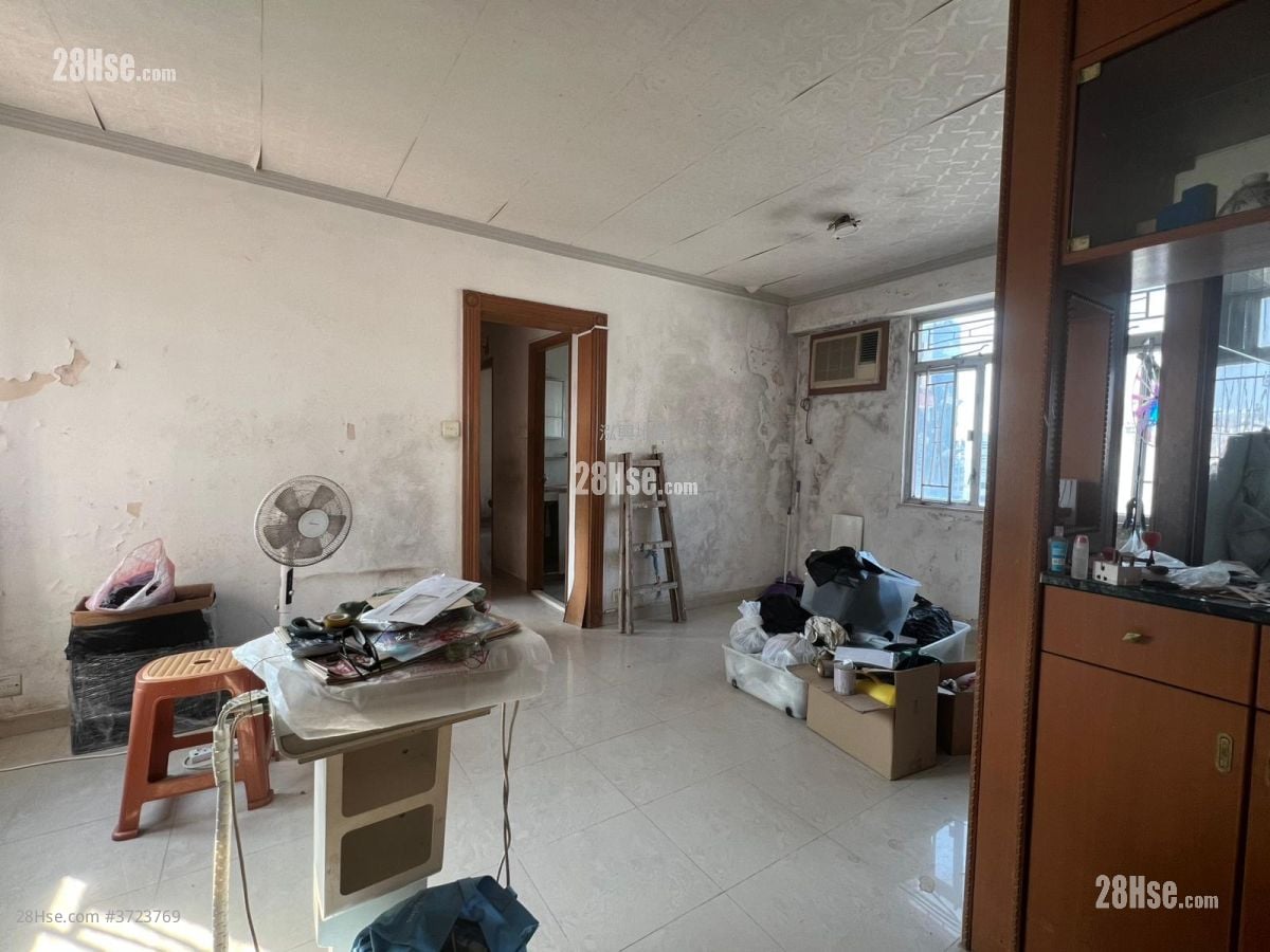 Wiseman Building Sell 3 Bedrooms , 1 Bathroom 665 ft²