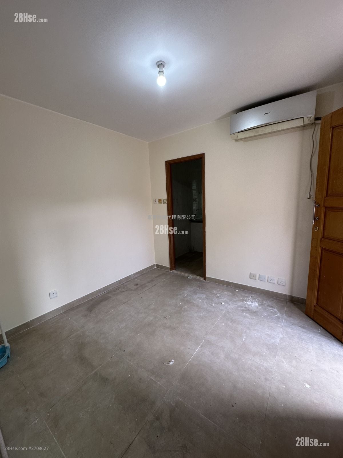 紫田村 租盘 1 房 , 1 浴室 350 平方尺