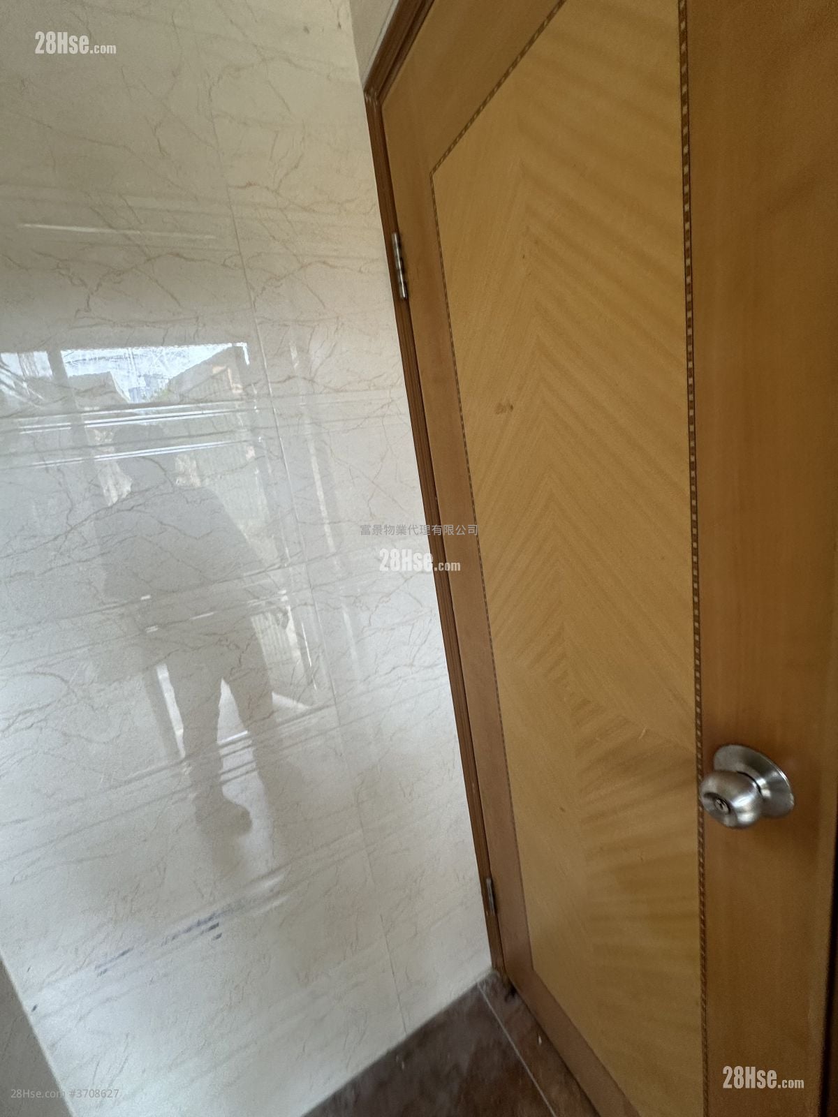 紫田村 租盘 1 房 , 1 浴室 350 平方尺