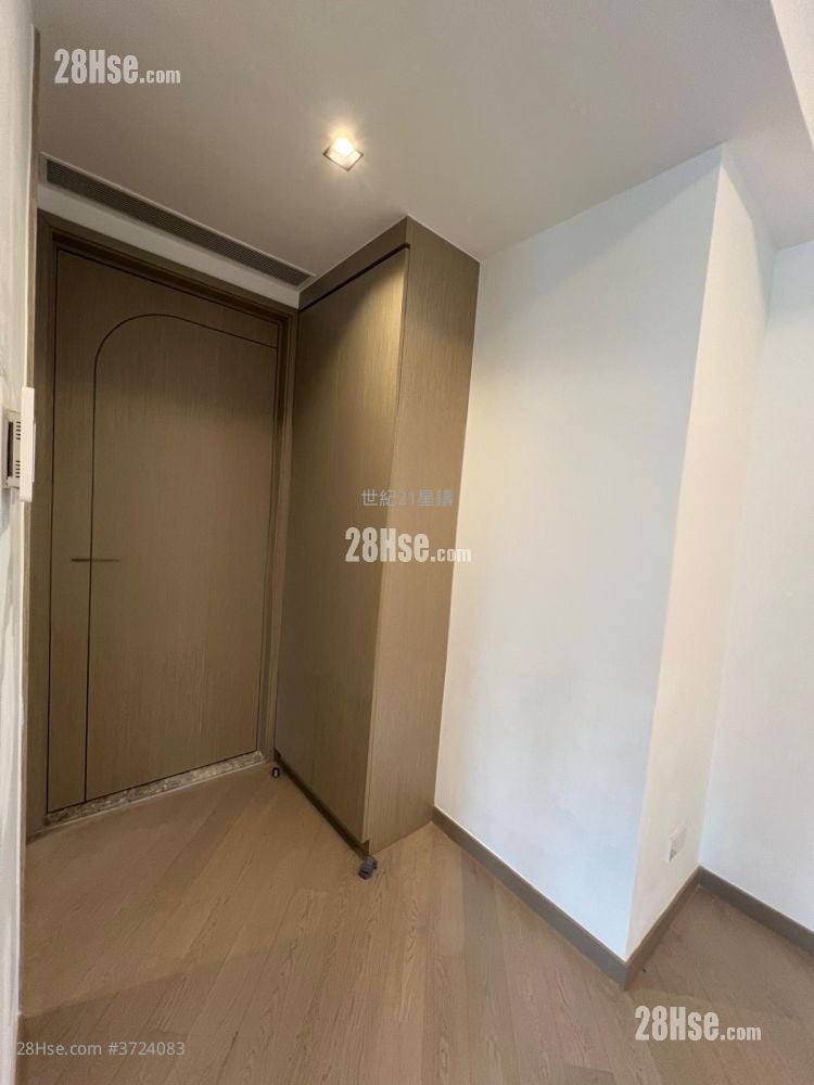 Upper River Bank Sell 3 Bedrooms , 2 Bathrooms 844 ft²