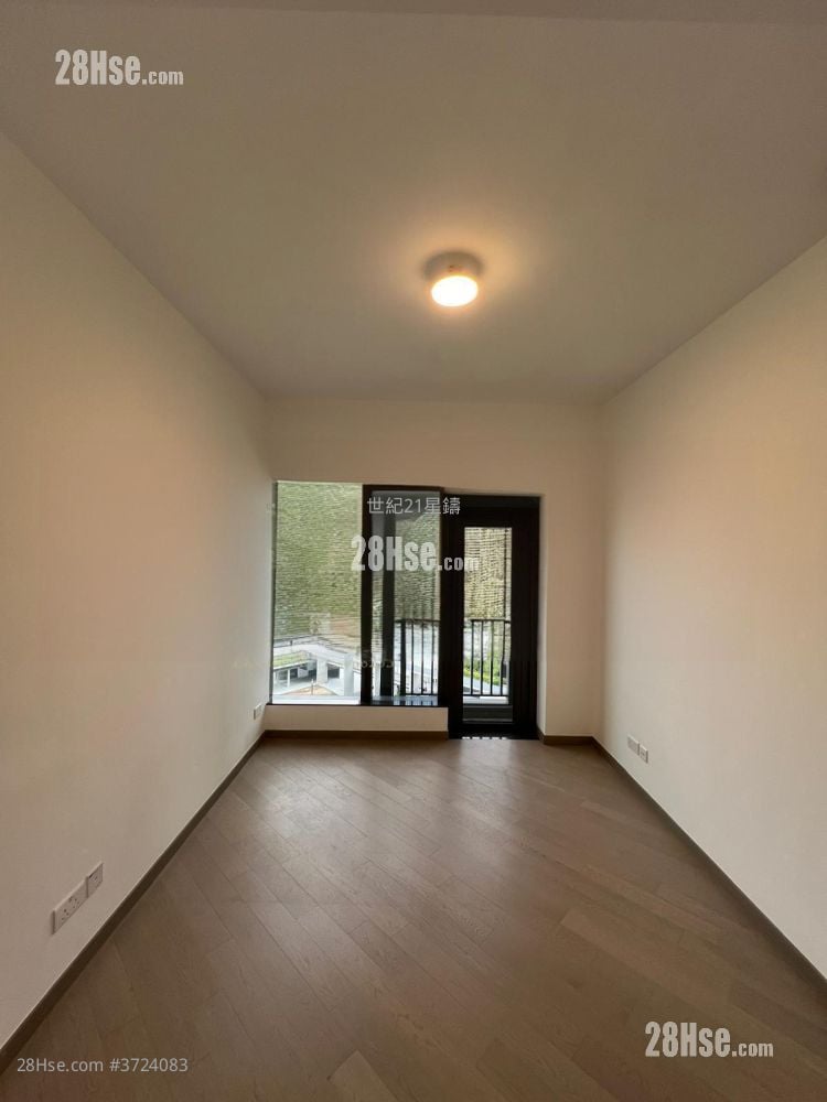 Upper River Bank Sell 3 Bedrooms , 2 Bathrooms 844 ft²