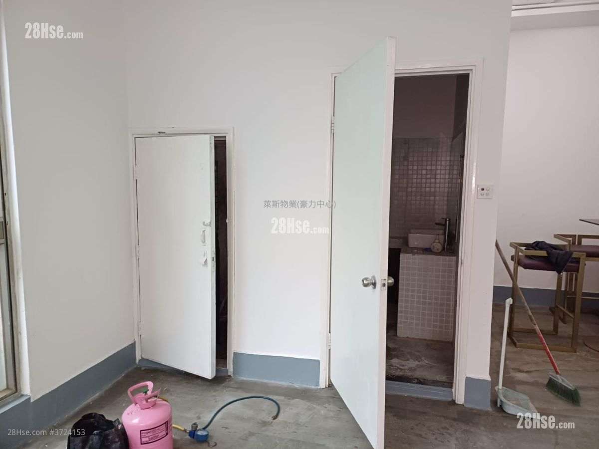 私廁及空調風機室