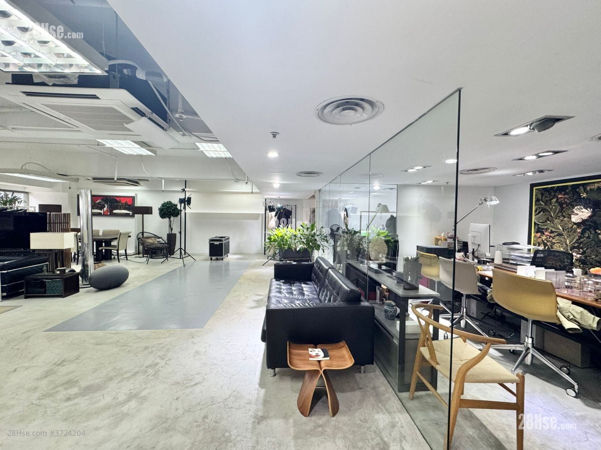 Elite Industrial Centre Rental 3 Bedrooms , 2 Toilets 2,565 ft²