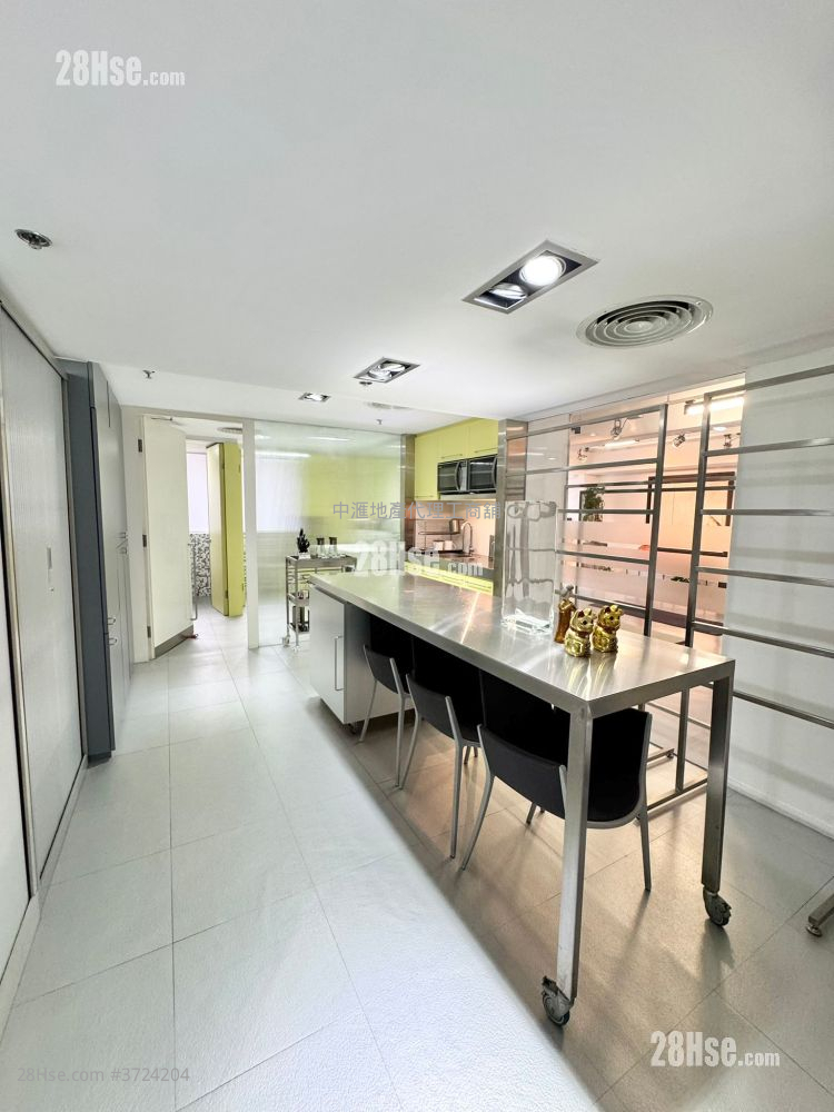 Elite Industrial Centre Rental 3 Bedrooms , 2 Toilets 2,565 ft²