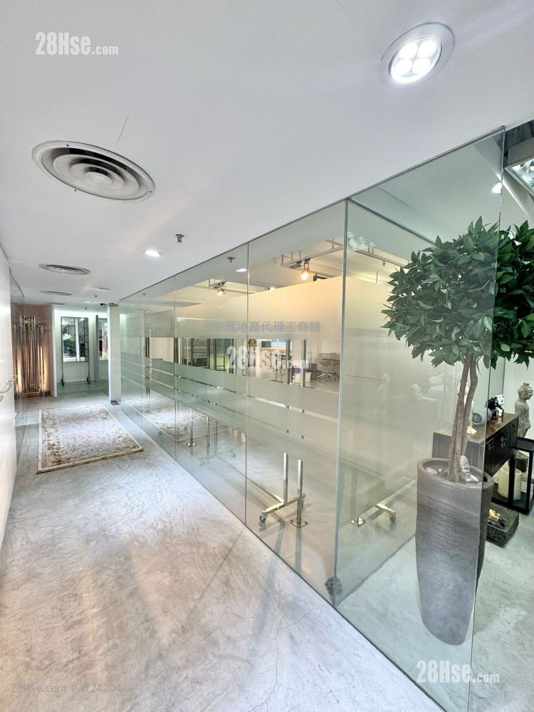 Elite Industrial Centre Rental 3 Bedrooms , 2 Toilets 2,565 ft²