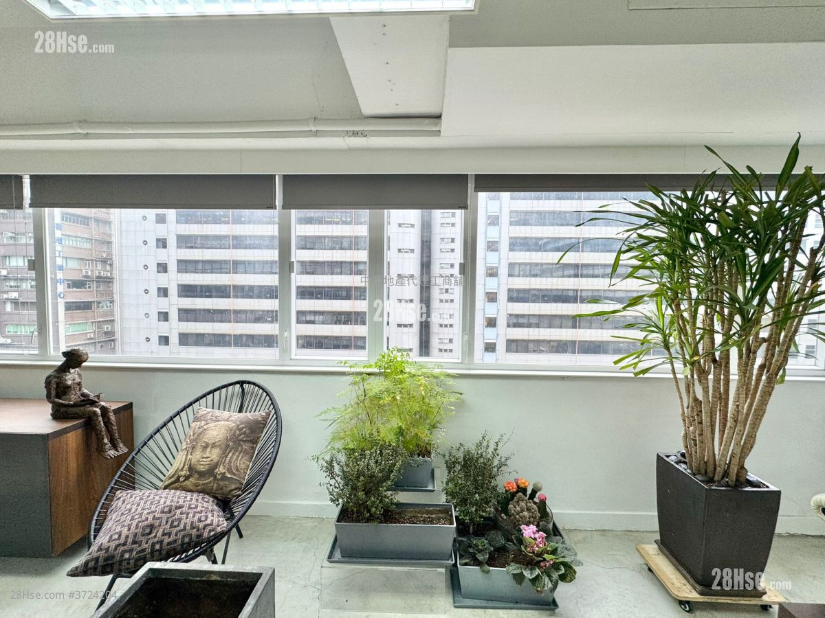 Elite Industrial Centre Rental 3 Bedrooms , 2 Toilets 2,565 ft²