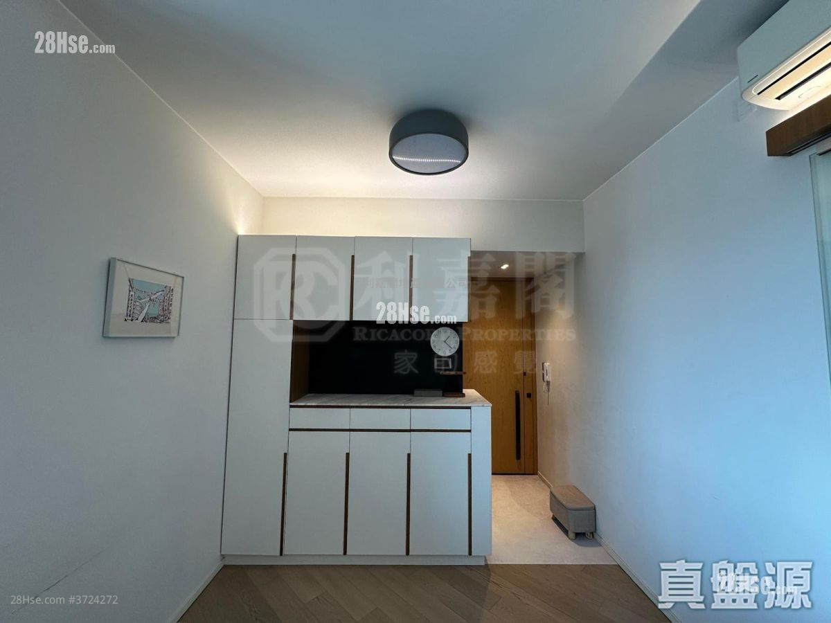 柏傲灣 售盤 3 房 , 2 浴室 765 平方呎