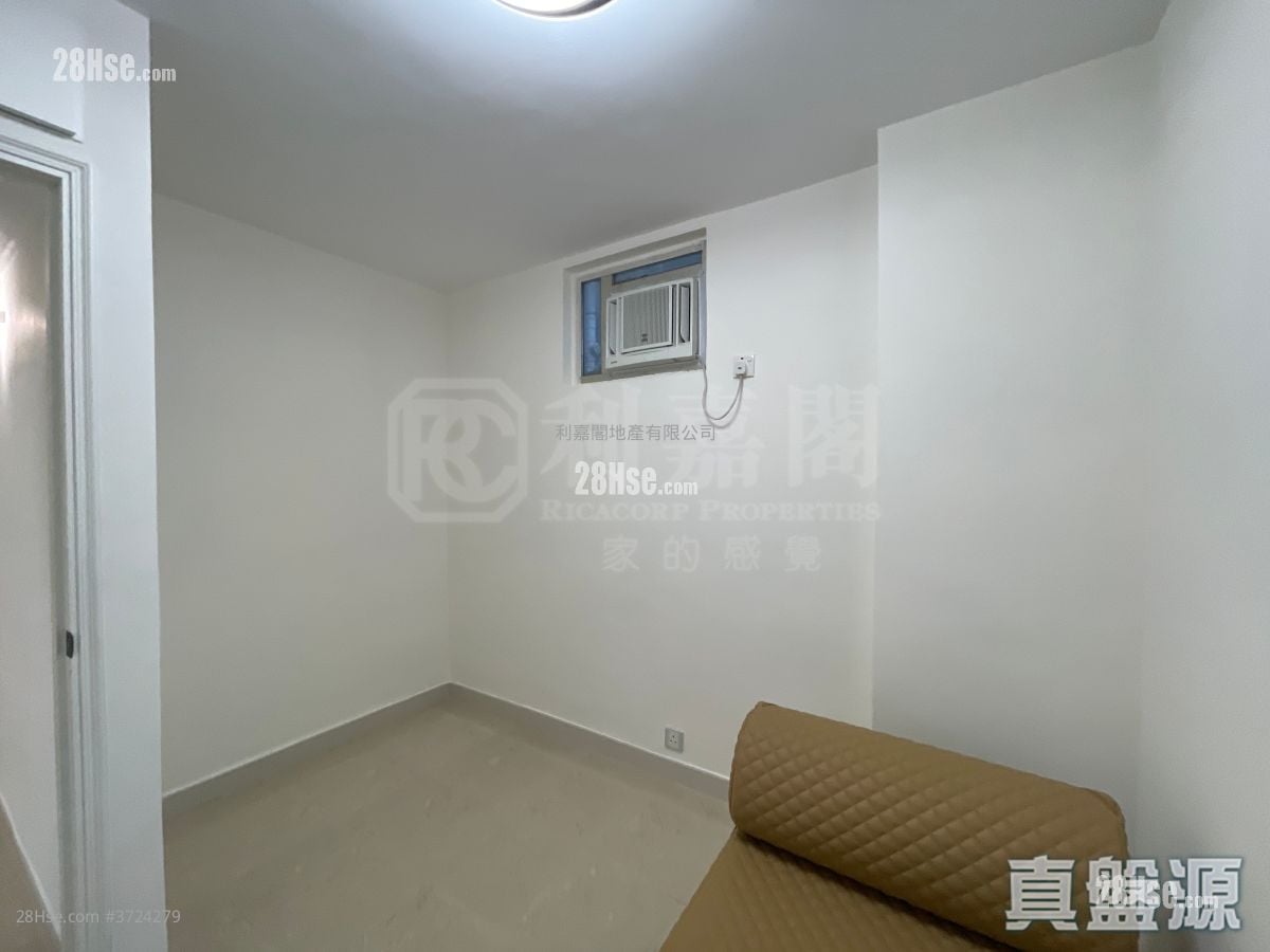 太古城 售盤 3 房 , 1 浴室 689 平方呎