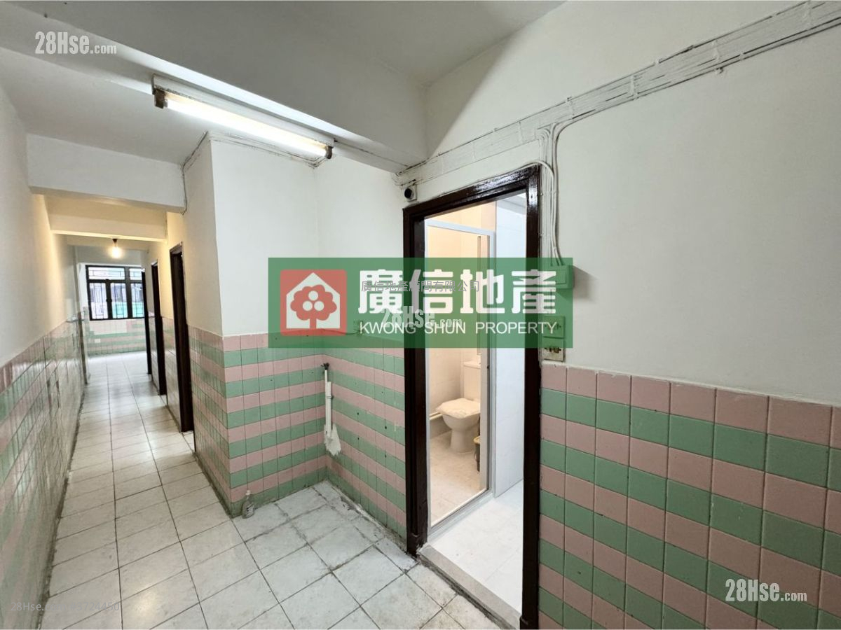 中美樓 售盤 3 房 , 1 浴室 545 平方呎