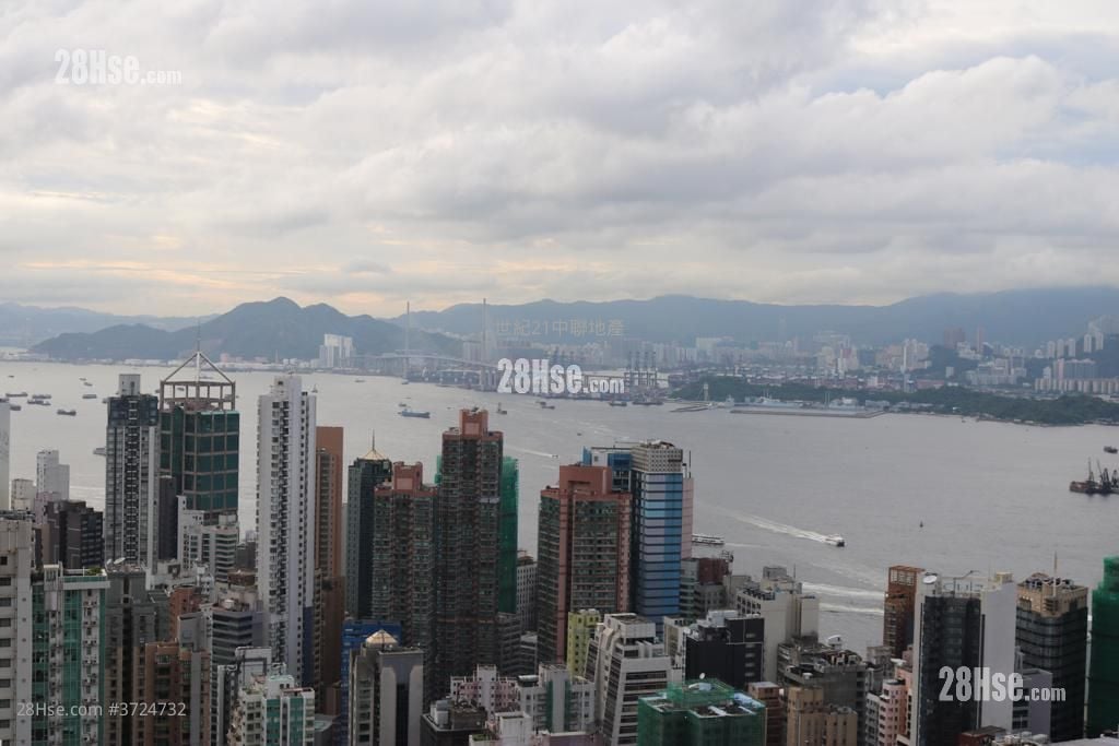 Alassio Sell 2 Bedrooms , 2 Bathrooms 1,007 ft²