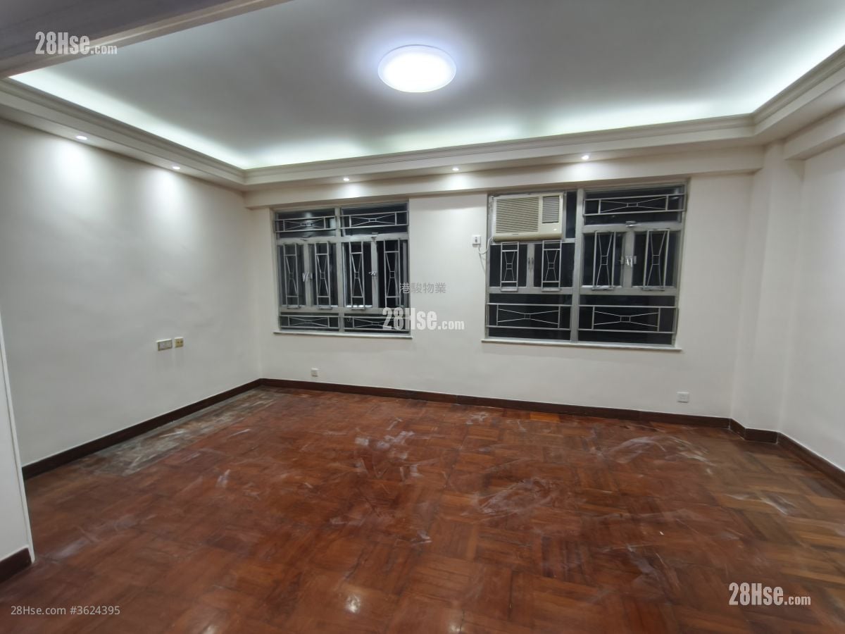 15 Grampian Road Sell 3 Bedrooms , 2 Bathrooms 836 ft²