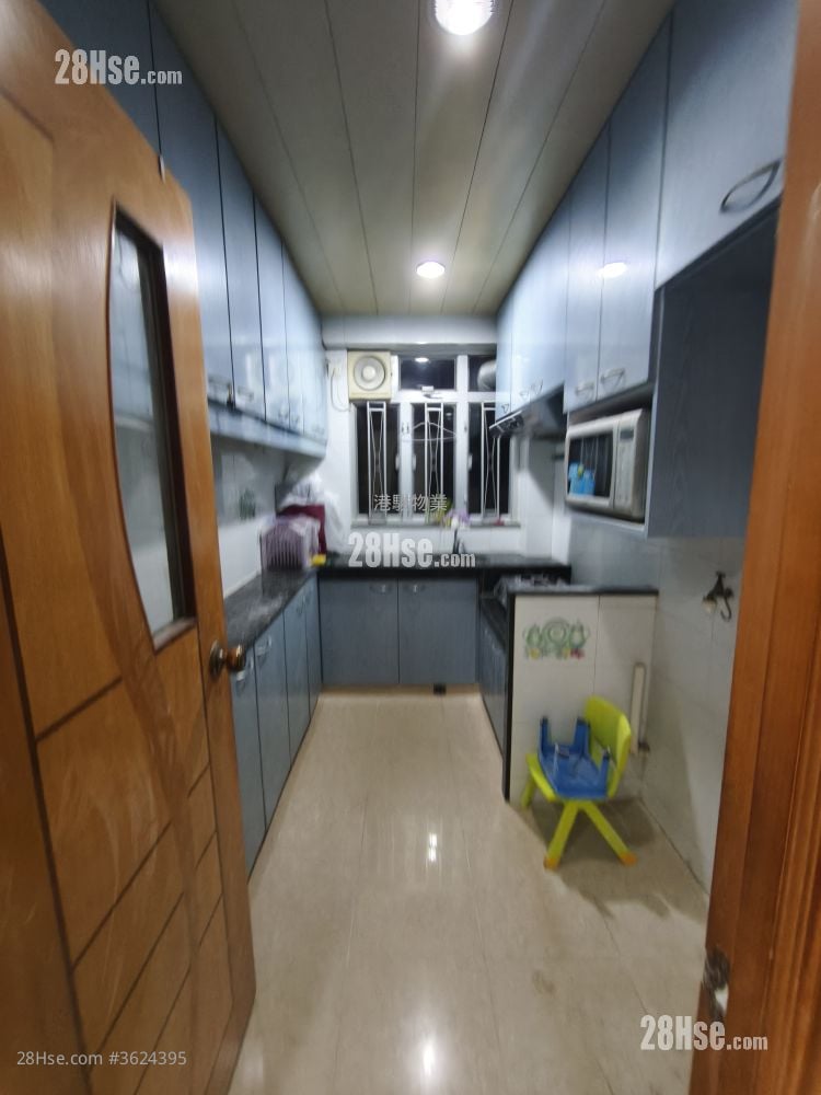 15 Grampian Road Sell 3 Bedrooms , 2 Bathrooms 836 ft²