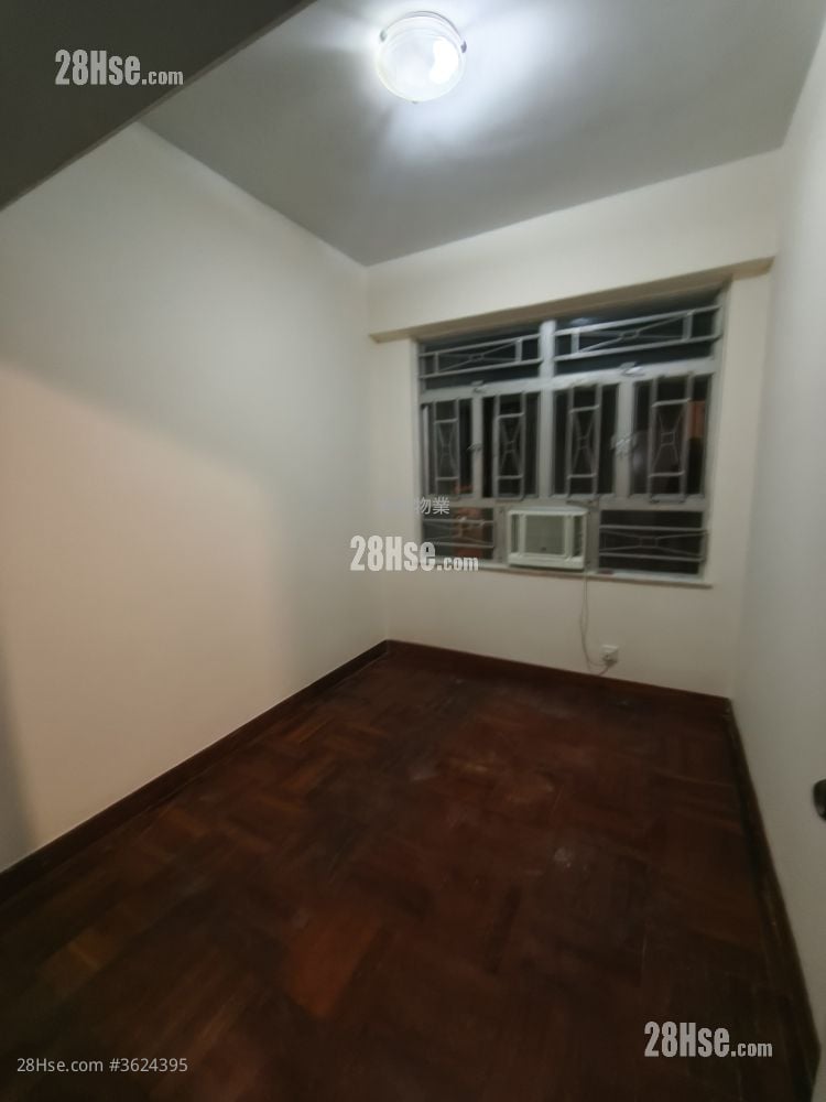 15 Grampian Road Sell 3 Bedrooms , 2 Bathrooms 836 ft²