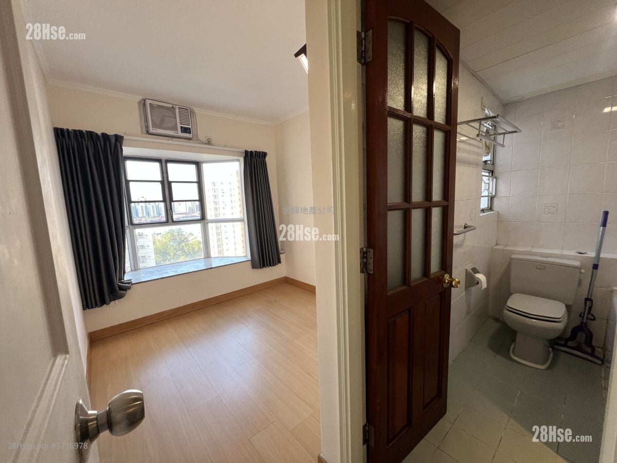 Dragon Inn Court Sell 3 Bedrooms , 2 Bathrooms 692 ft²