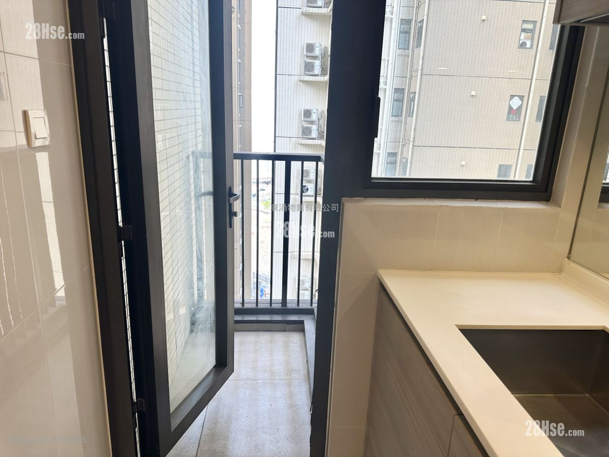 The Visionary Sell 2 Bedrooms , 1 Bathroom 703 ft²