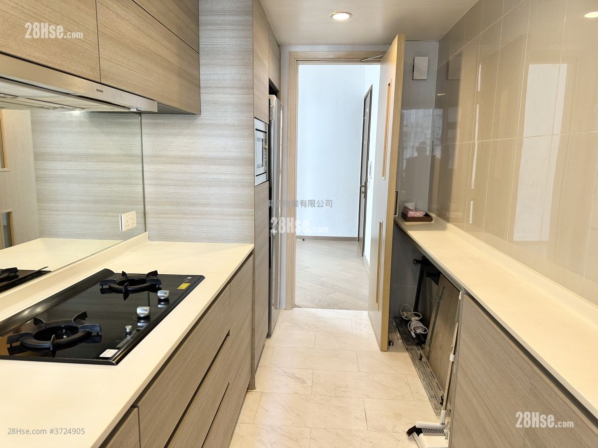 The Visionary Sell 2 Bedrooms , 1 Bathroom 703 ft²