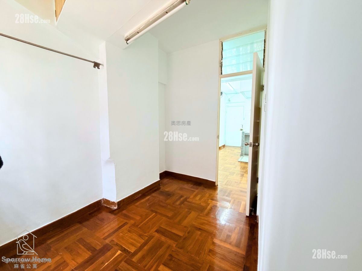Fok Cheong Building Sell 2 Bedrooms , 1 Bathroom 316 ft²