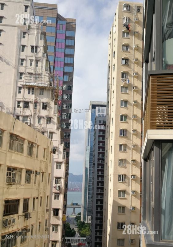 Fleur Pavilia Sell 2 Bedrooms , 1 Bathroom 799 ft²