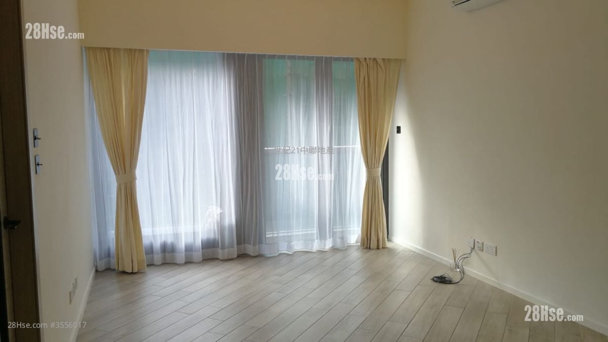 Fleur Pavilia Sell 2 Bedrooms , 1 Bathroom 799 ft²